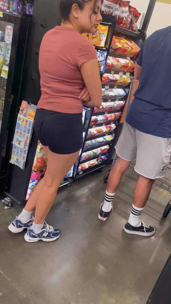Slim Thick Latina In Tight Shorts - Short Shorts & Volleyball - Forum