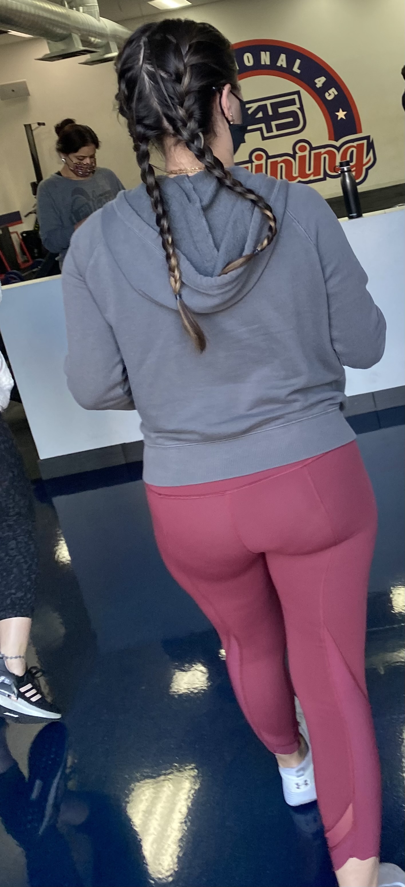 PAWG with some great VPL - Spandex, Leggings & Yoga Pants - Forum