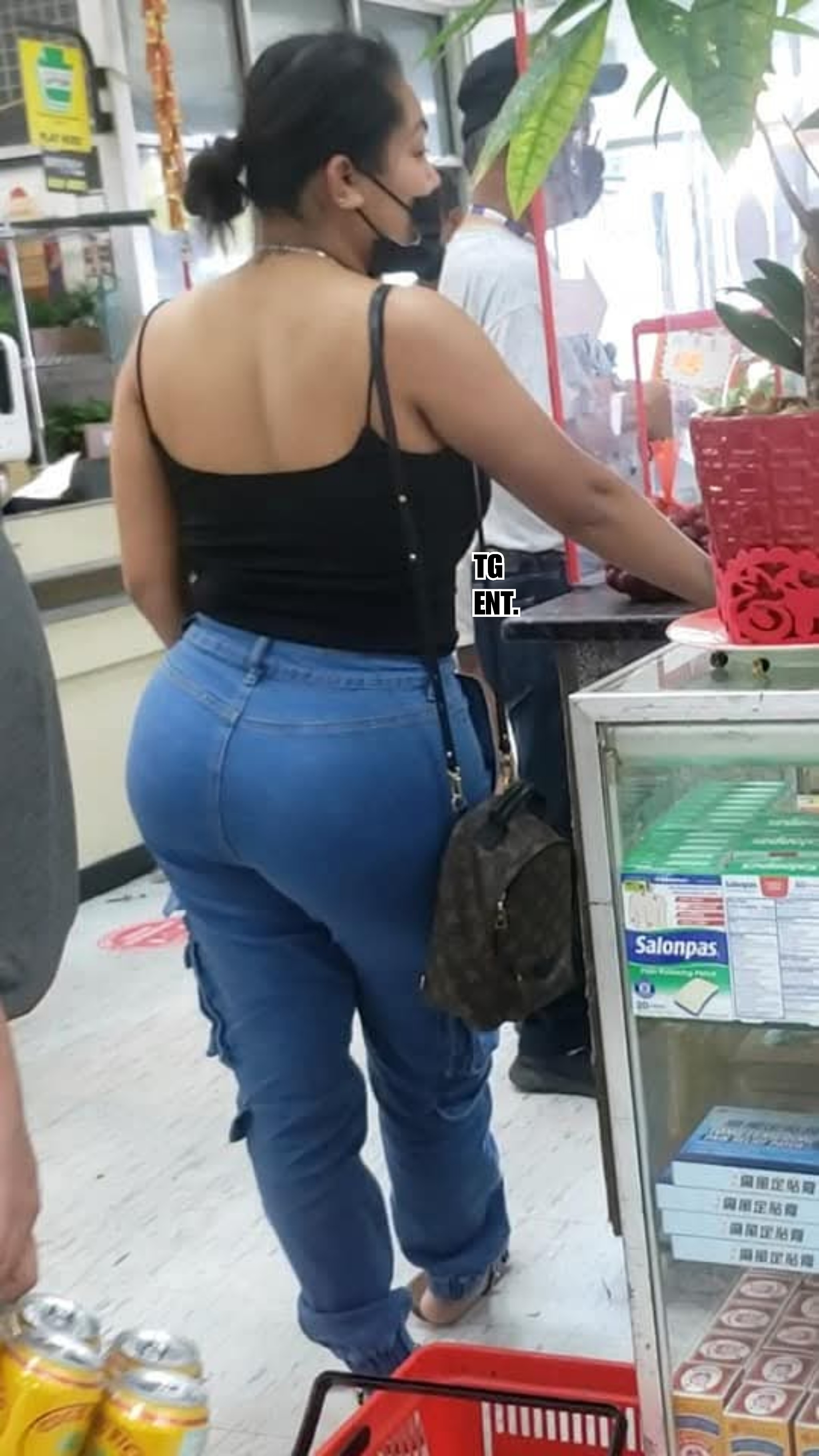 Big Booty Asian At Local Market (OC) - Forum