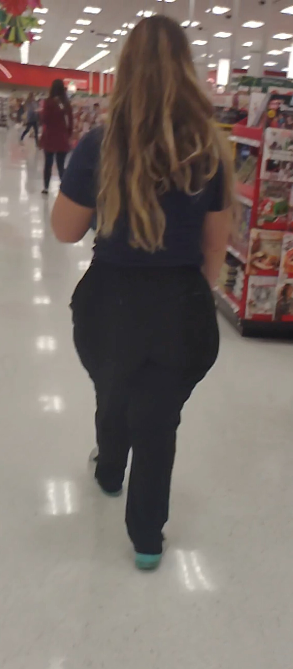 Super thick dump truck ass on this blonde pawg - Spandex, Leggings