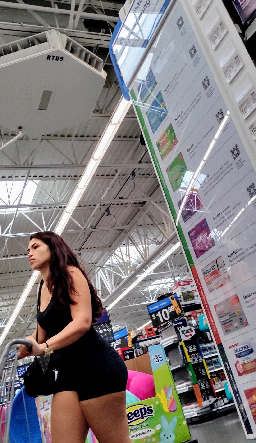 Beautiful ass Latina in black one piece, face shots, close-up, (OC) - Spandex, Leggings & Yoga