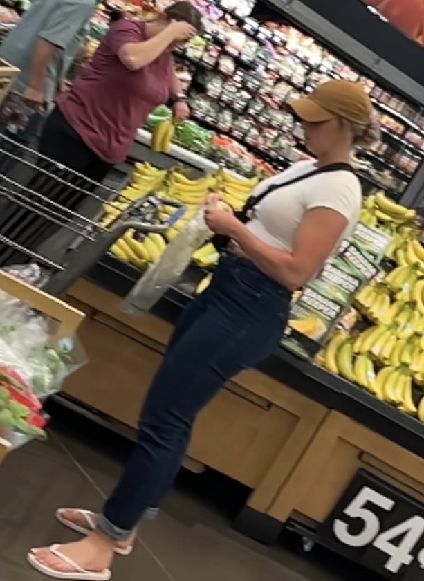 Thick blonde in tight blue jeans and flip flops in Walmart OC Tight