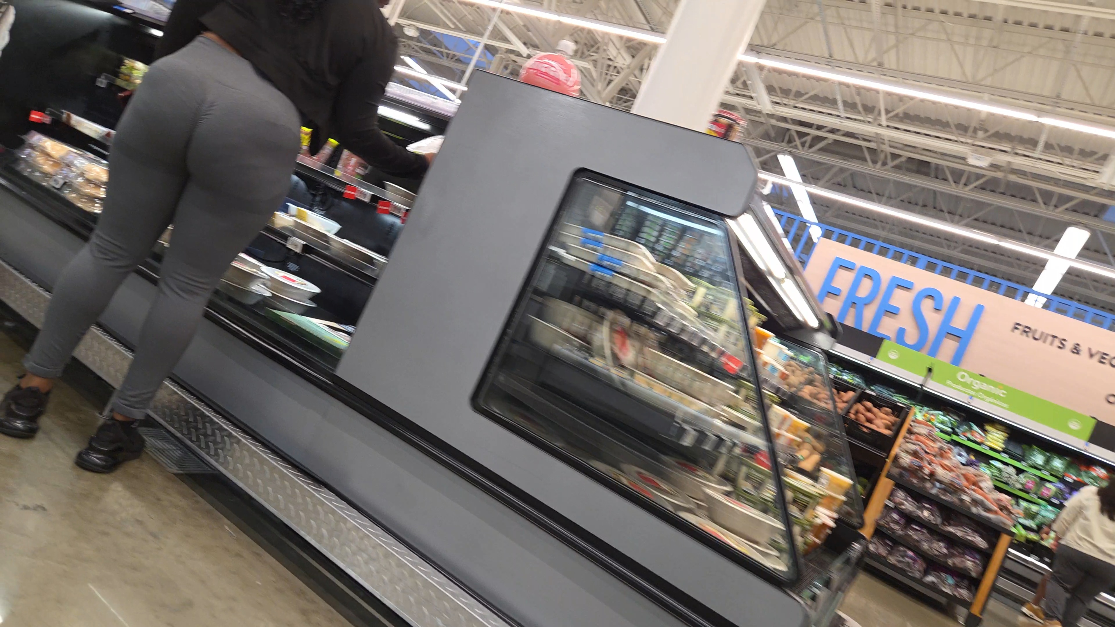 Ebony VPL Big Booty at Wally World OC Spandex, Leggings
