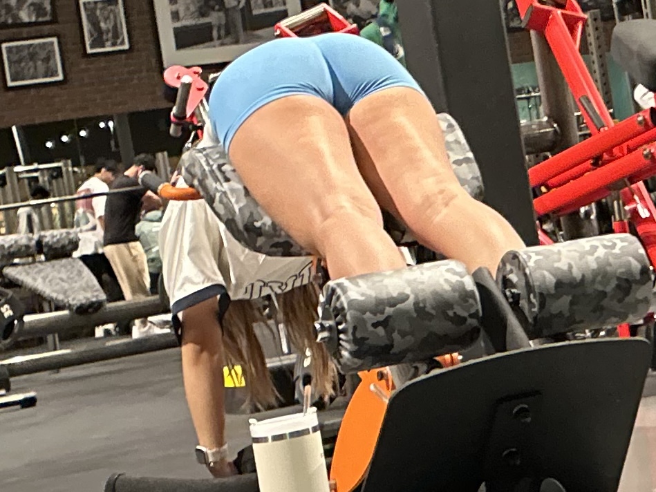 Tight Gym Girl In Blue Spandex Shorts Bending Over OC Spandex tight-gym-girl-in-blue-spandex-shorts-bending-over-oc-spandex