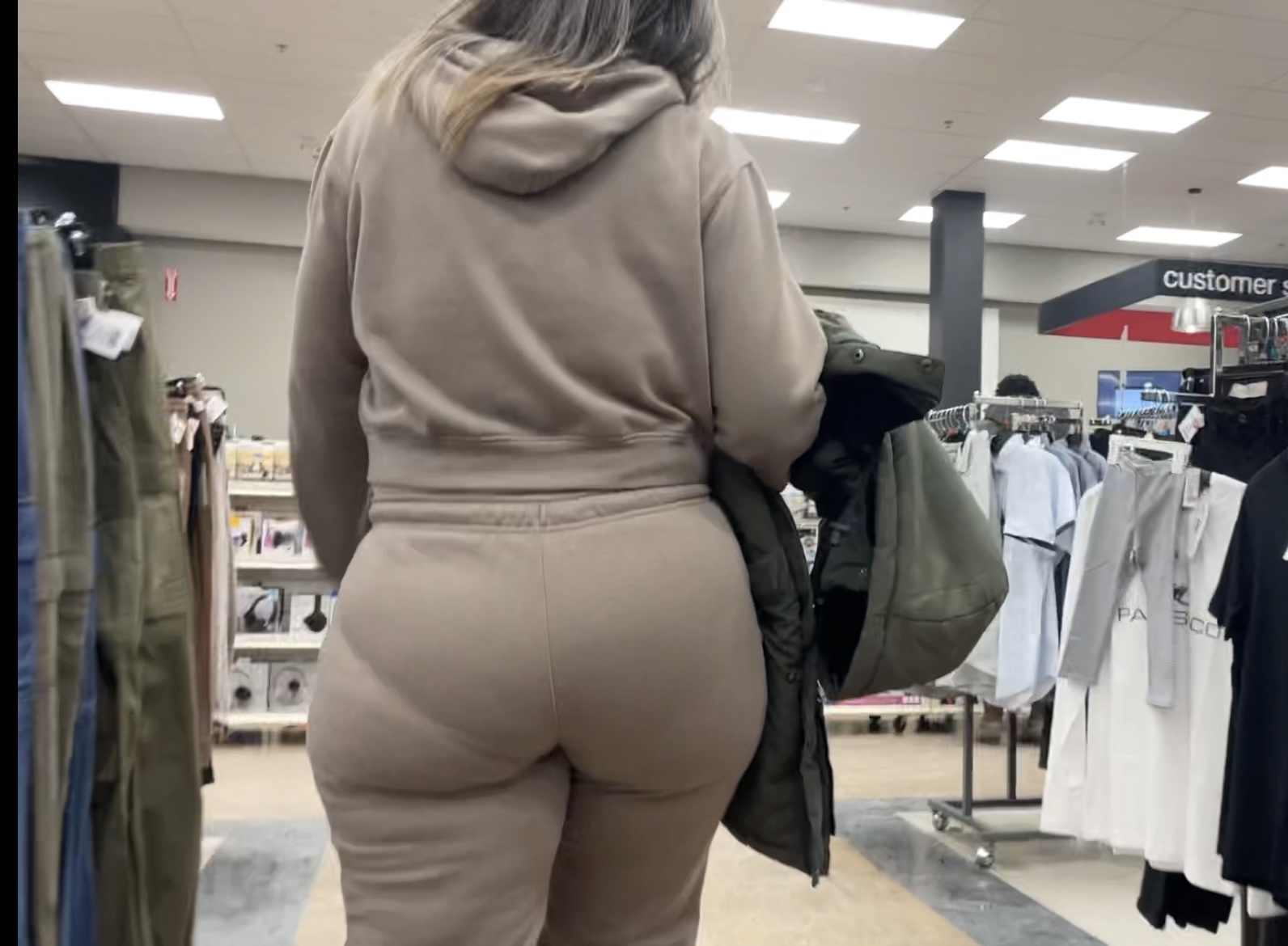 Big ass pawg milf - Tight Jeans - Forum