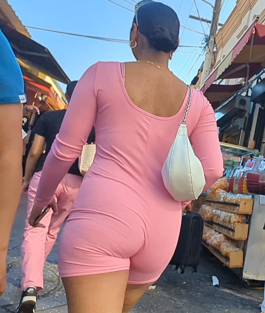 Sexy Latina in Pink Onesie VTL (OC) - Spandex, Leggings & Yoga Pants - Forum