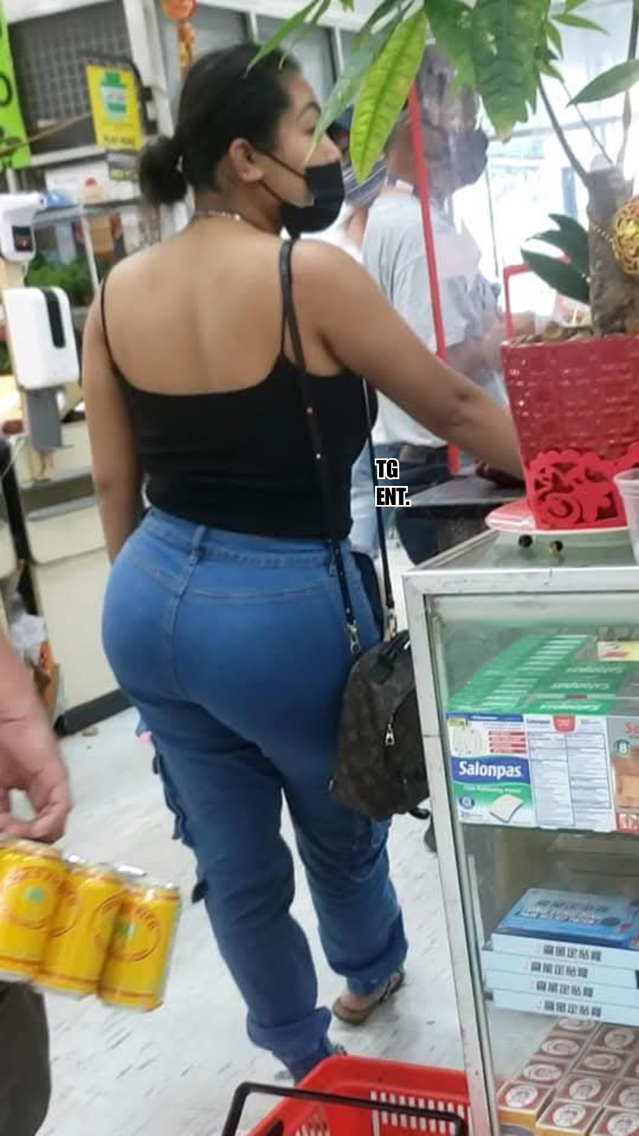 Big Booty Asian At Local Market (OC) - Forum