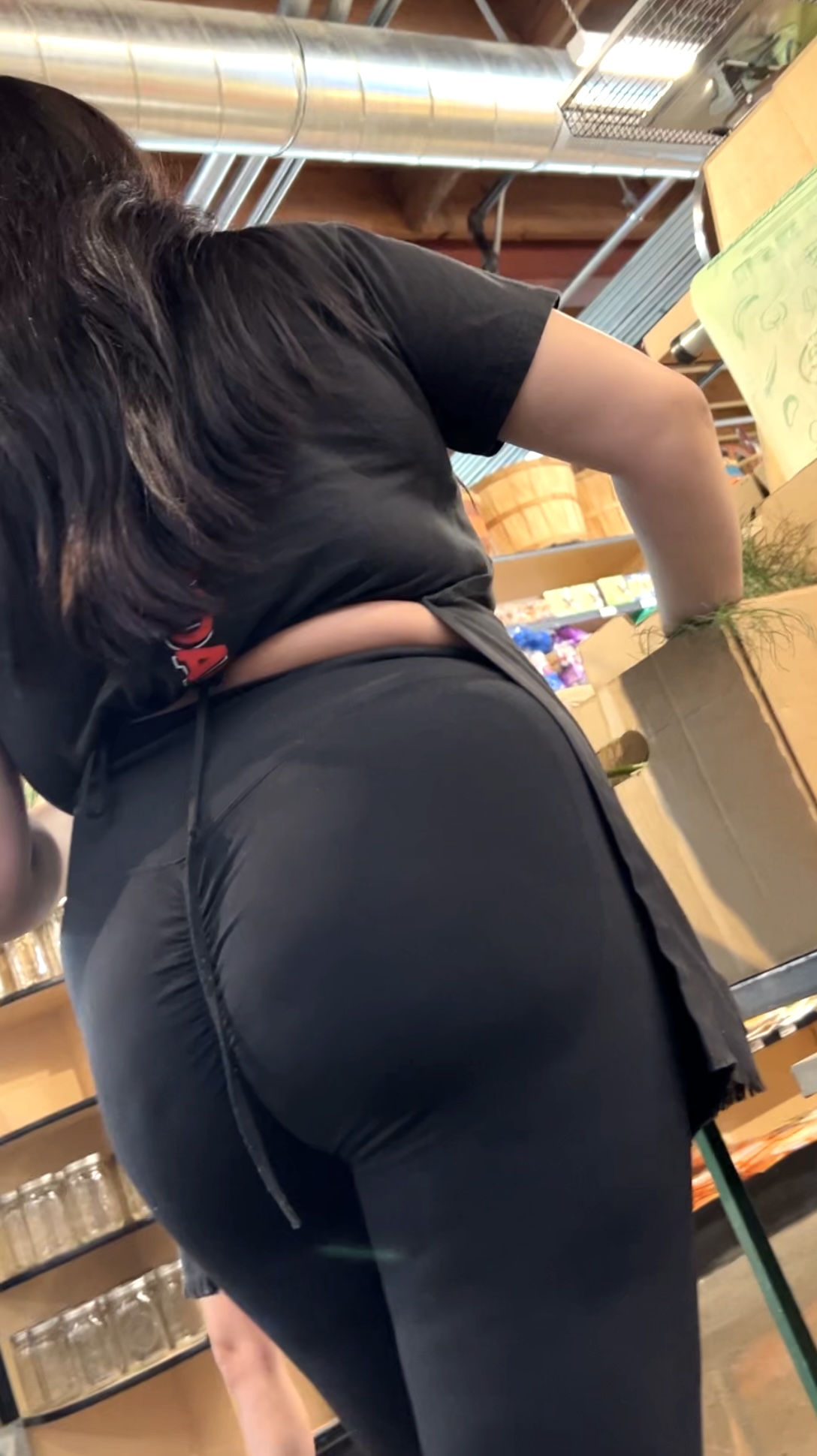 Very thick latina grocery store worker booty (video) - Spandex, Leggings &  Yoga Pants - Forum