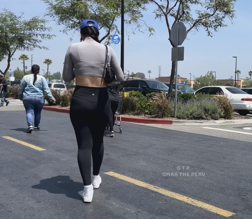 Video Tall chick in lulus - Spandex, Leggings & Yoga Pants - Forum