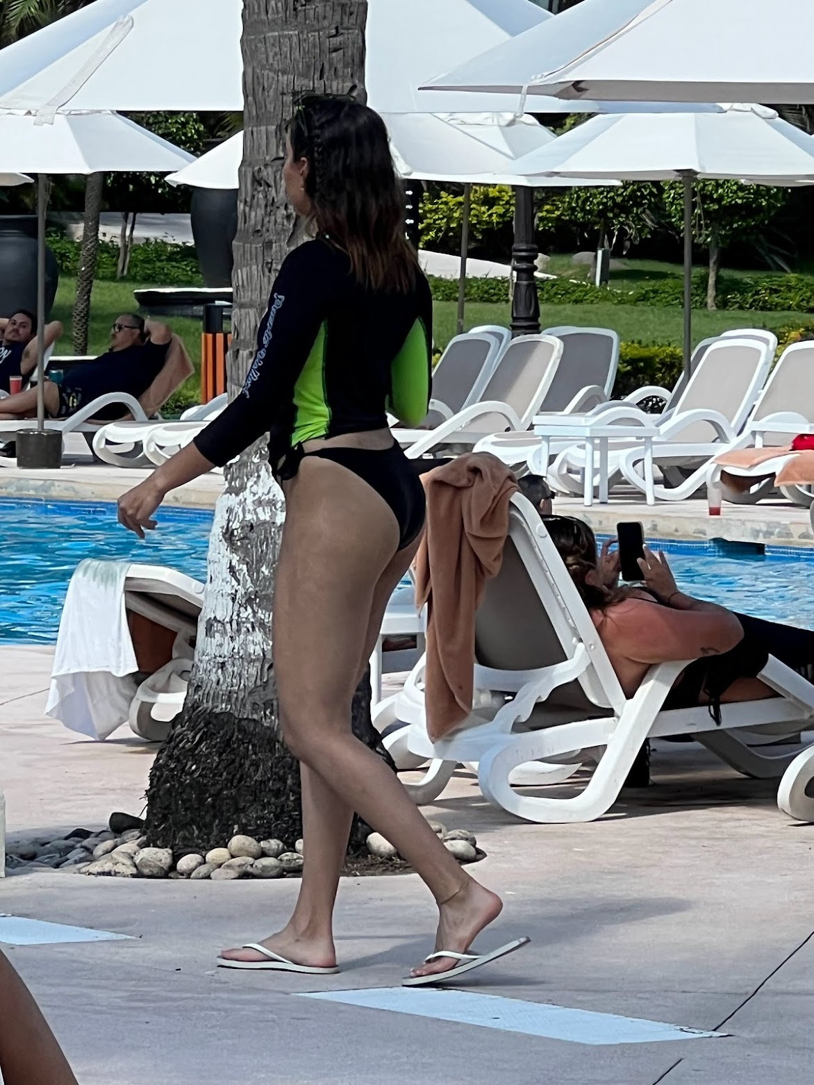 Oblivious Latina Girl By The Pool (Bend Over) - Beach & Bikini - Forum