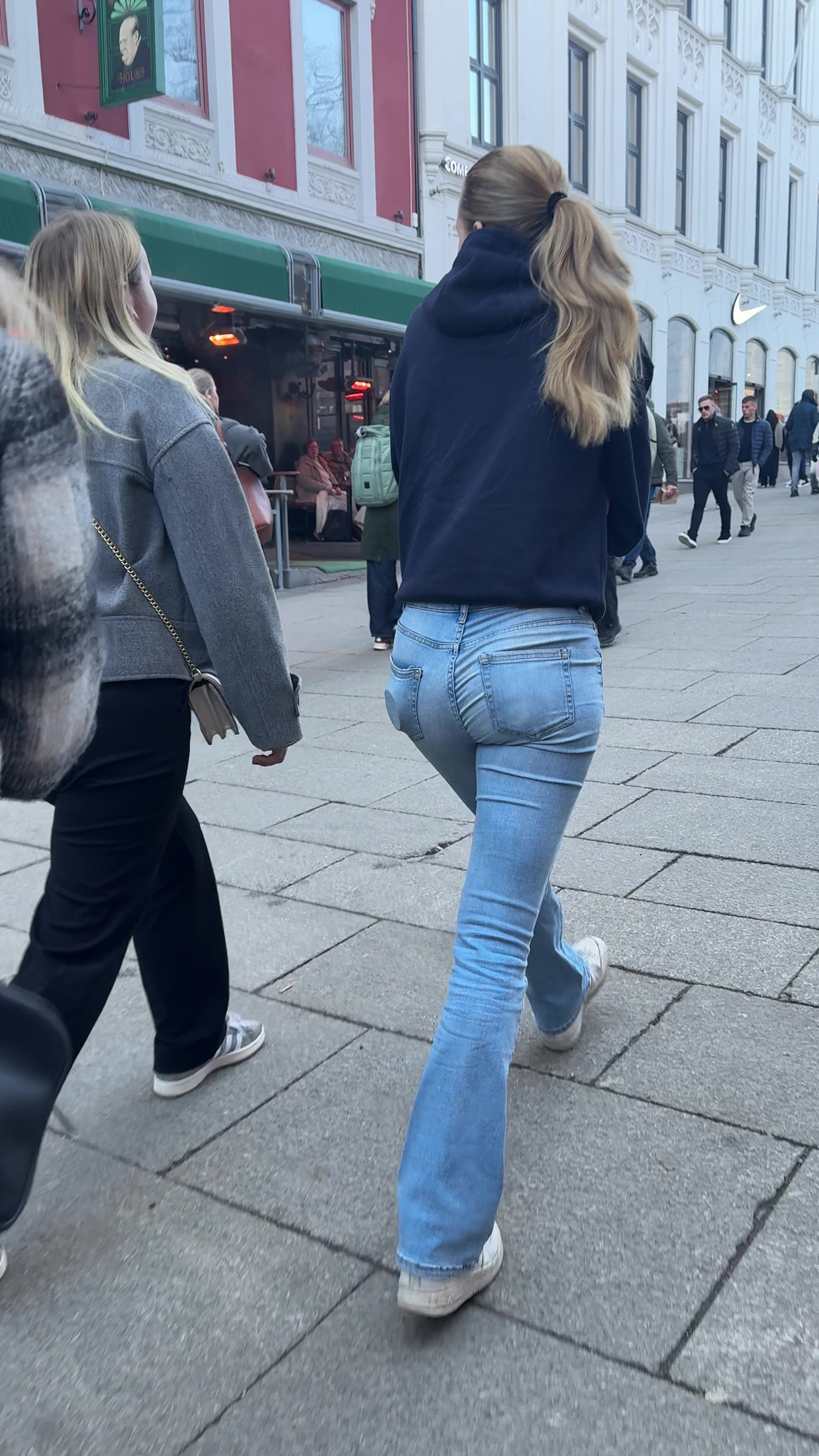 I want to show you one of the tightest jeans - Tight Jeans - Forum