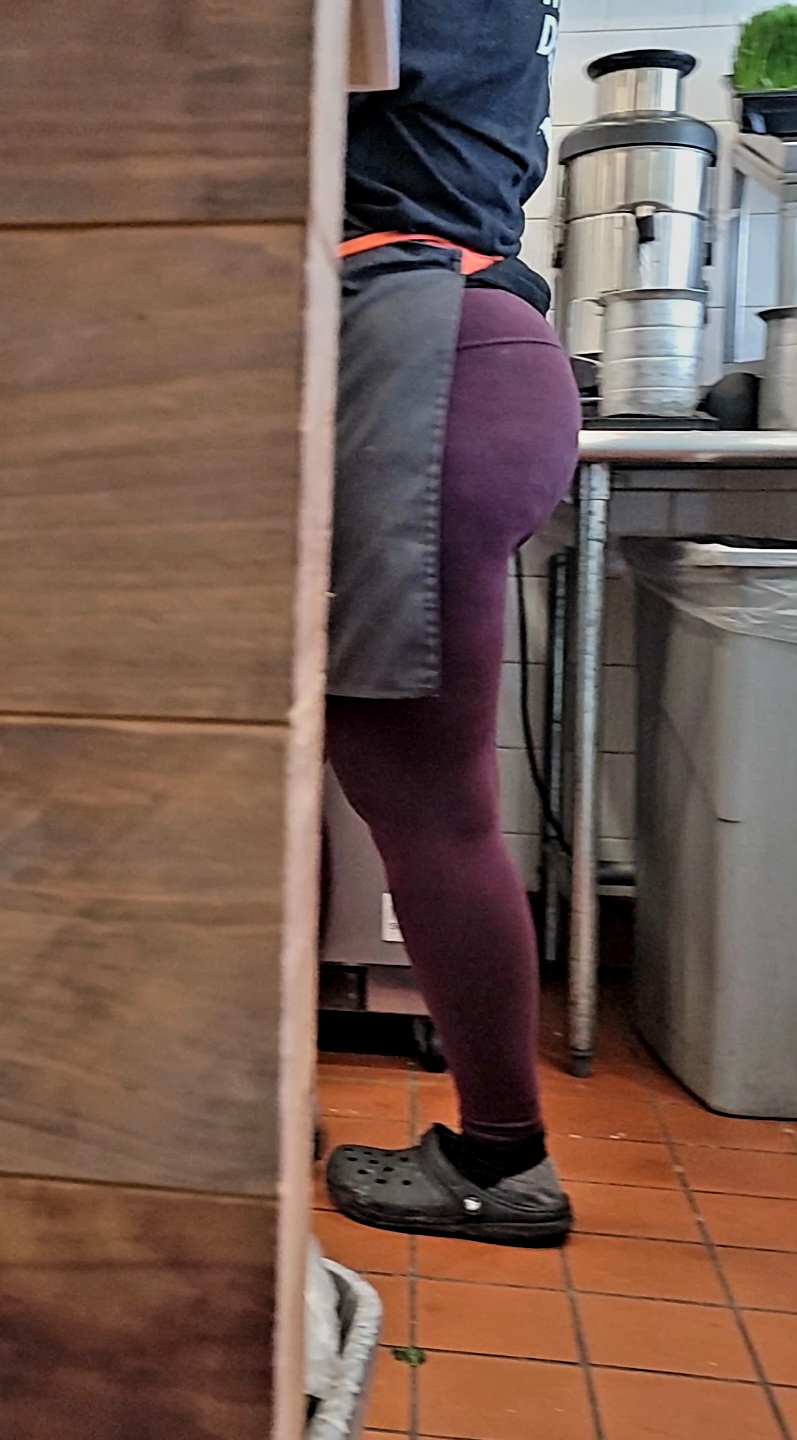 Thick lightskin making my smoothie - Spandex, Leggings & Yoga Pants - Forum