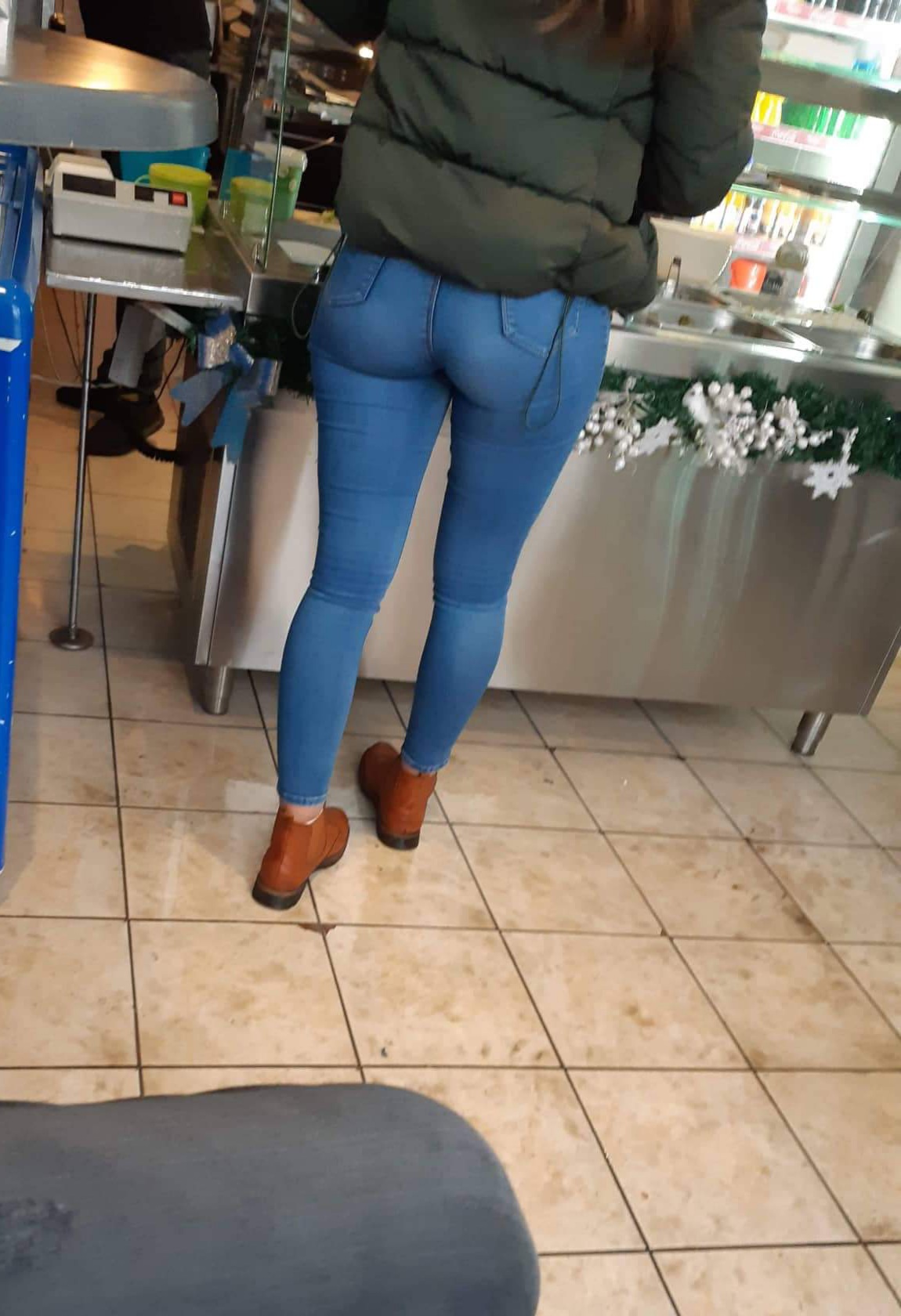 Sexy ass,teen🥵🥵 - Tight Jeans - Forum
