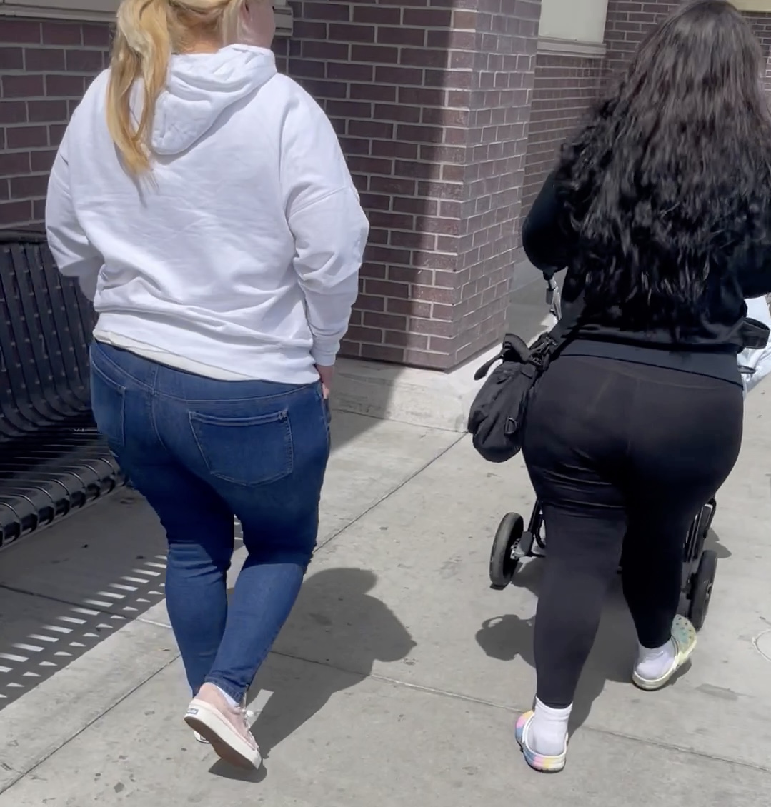 2 Thick Latina Milfs - ass - Forum