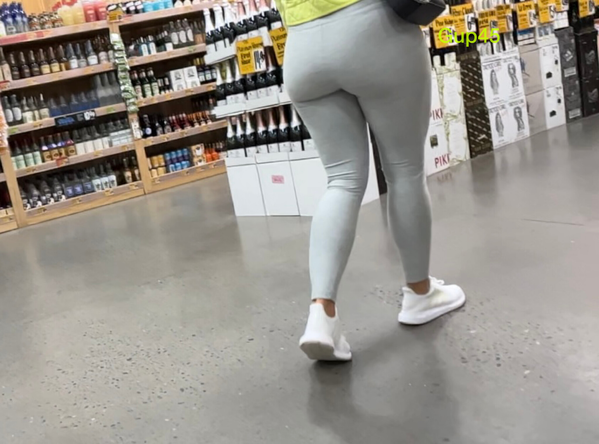 Sexy blonde bubble in grey leggings (OC) - Spandex, Leggings & Yoga Pants -  Forum