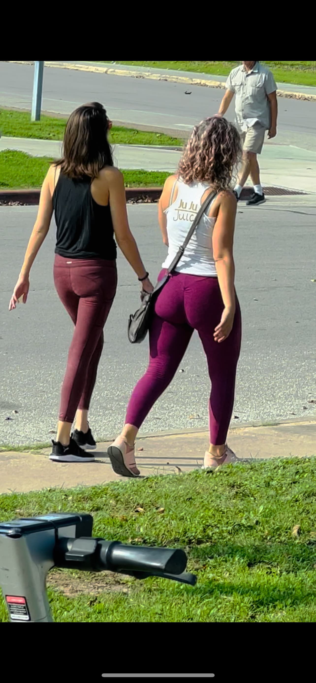 Super thick white milf 😍 + Video in comments! - Spandex, Leggings