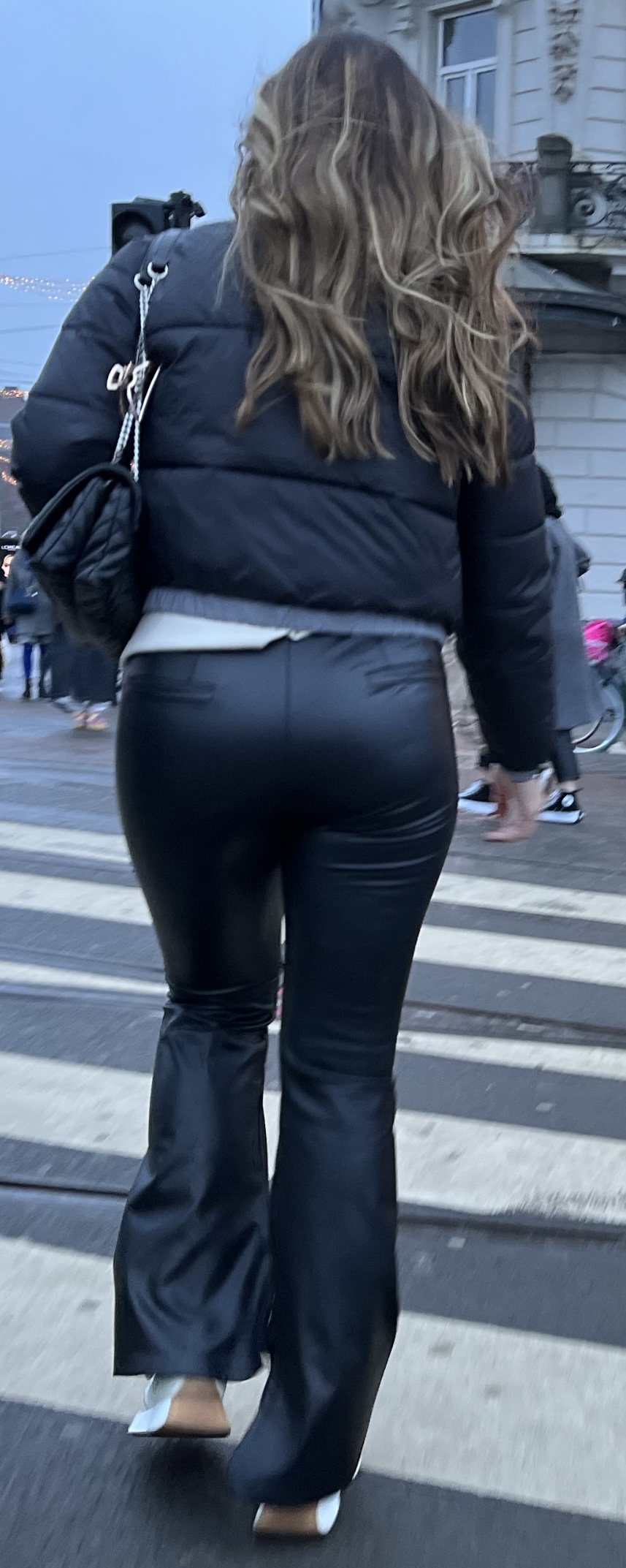 First posts, what do you think of this lovely girl? - Spandex, Leggings ...