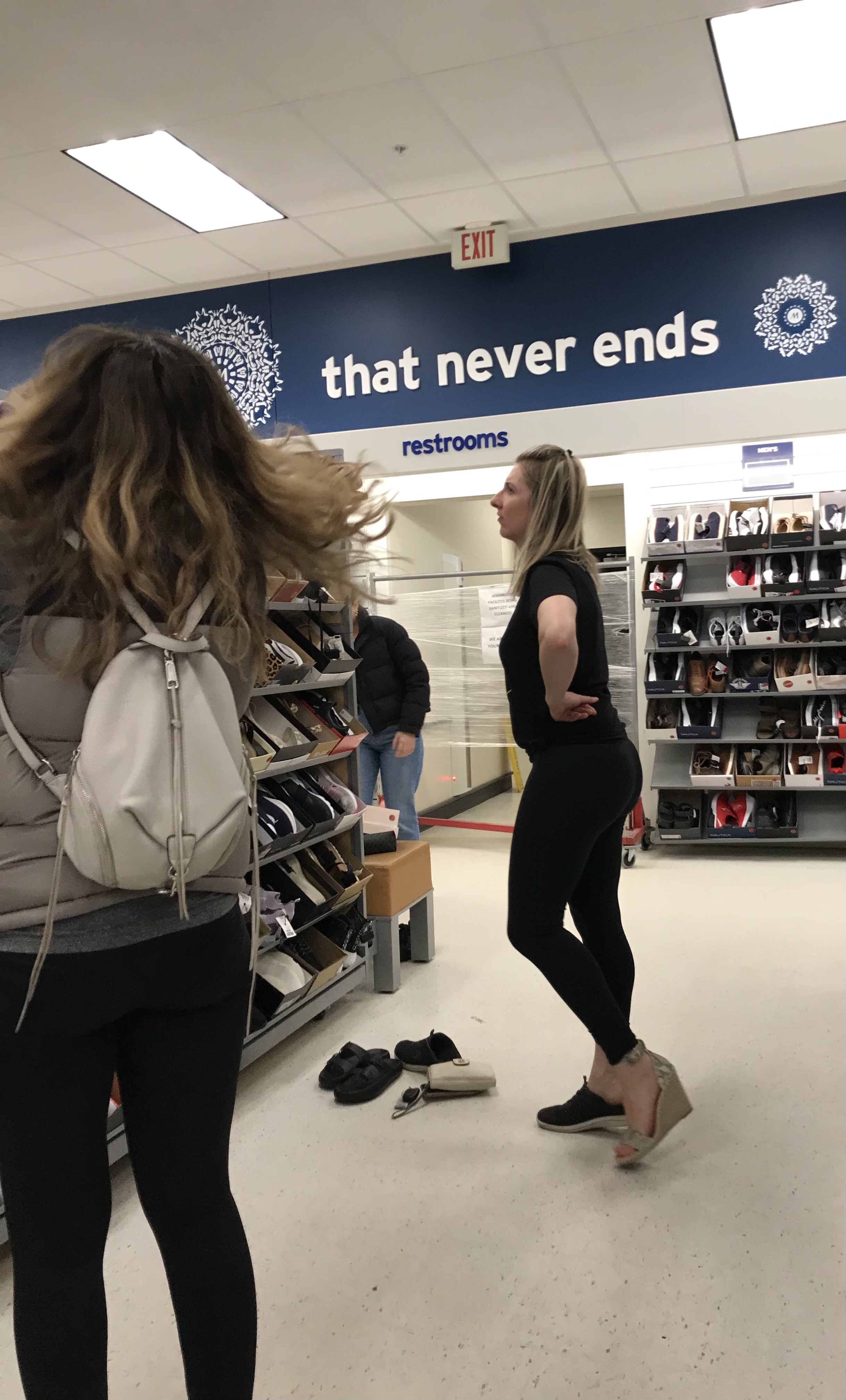 Curvy blonde milf trying on shoes - Spandex, Leggings & Yoga Pants - Forum