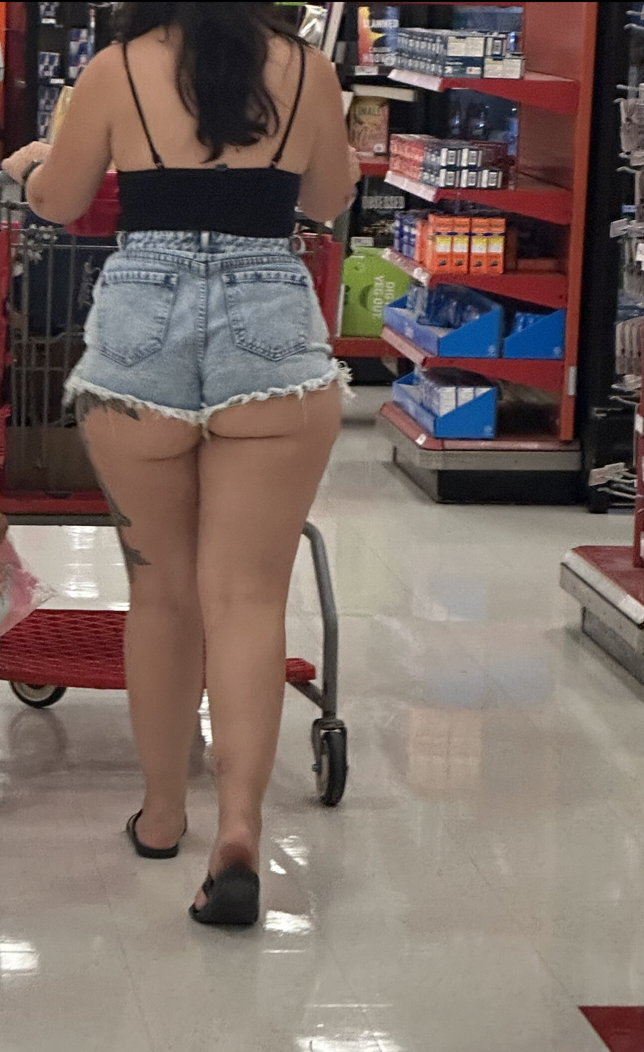 Target PAWG with ass hanging out of jean shorts - Forum