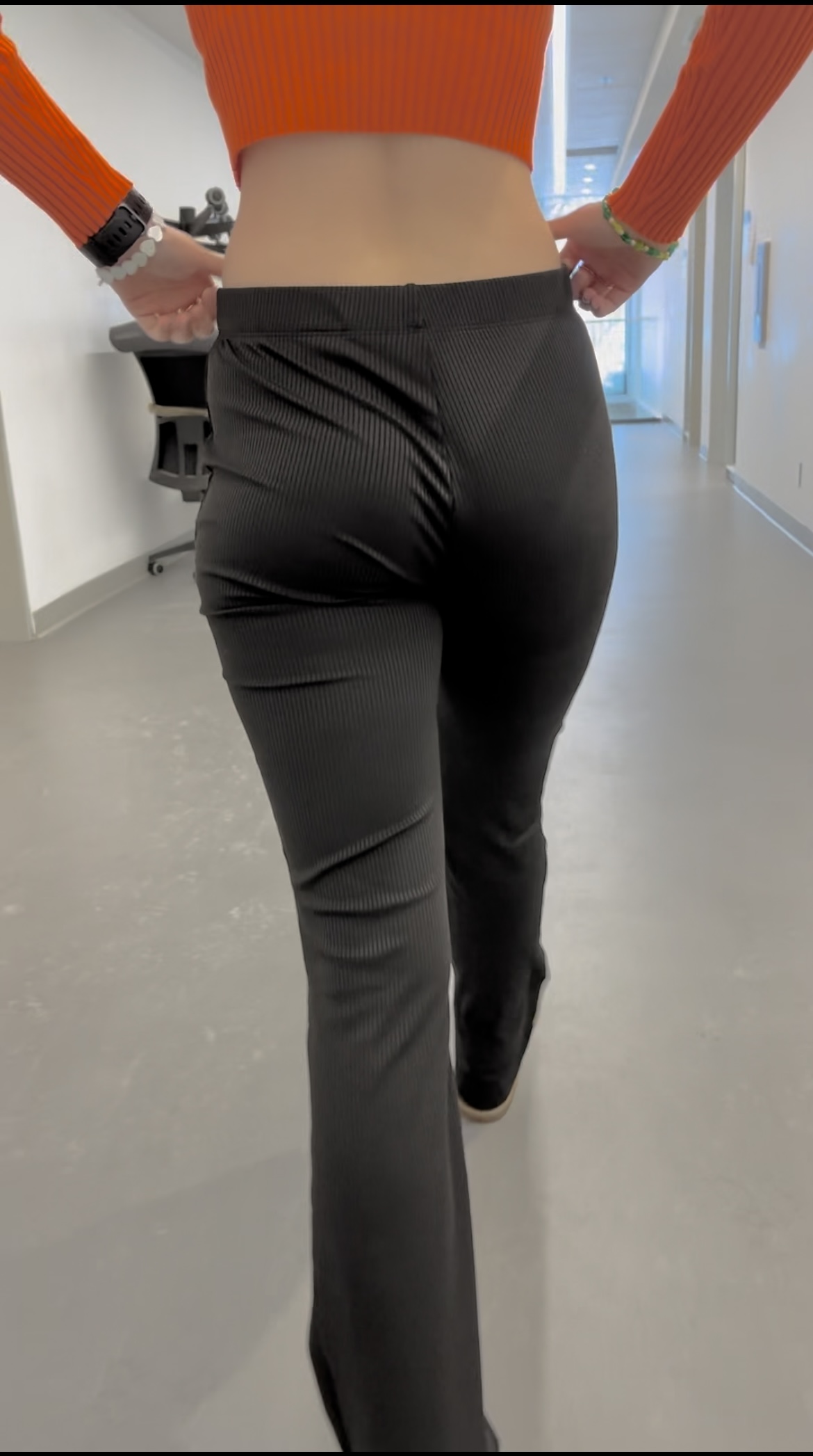 Tight college girl pulls up her pants for me - Spandex, Leggings & Yoga  Pants - Forum