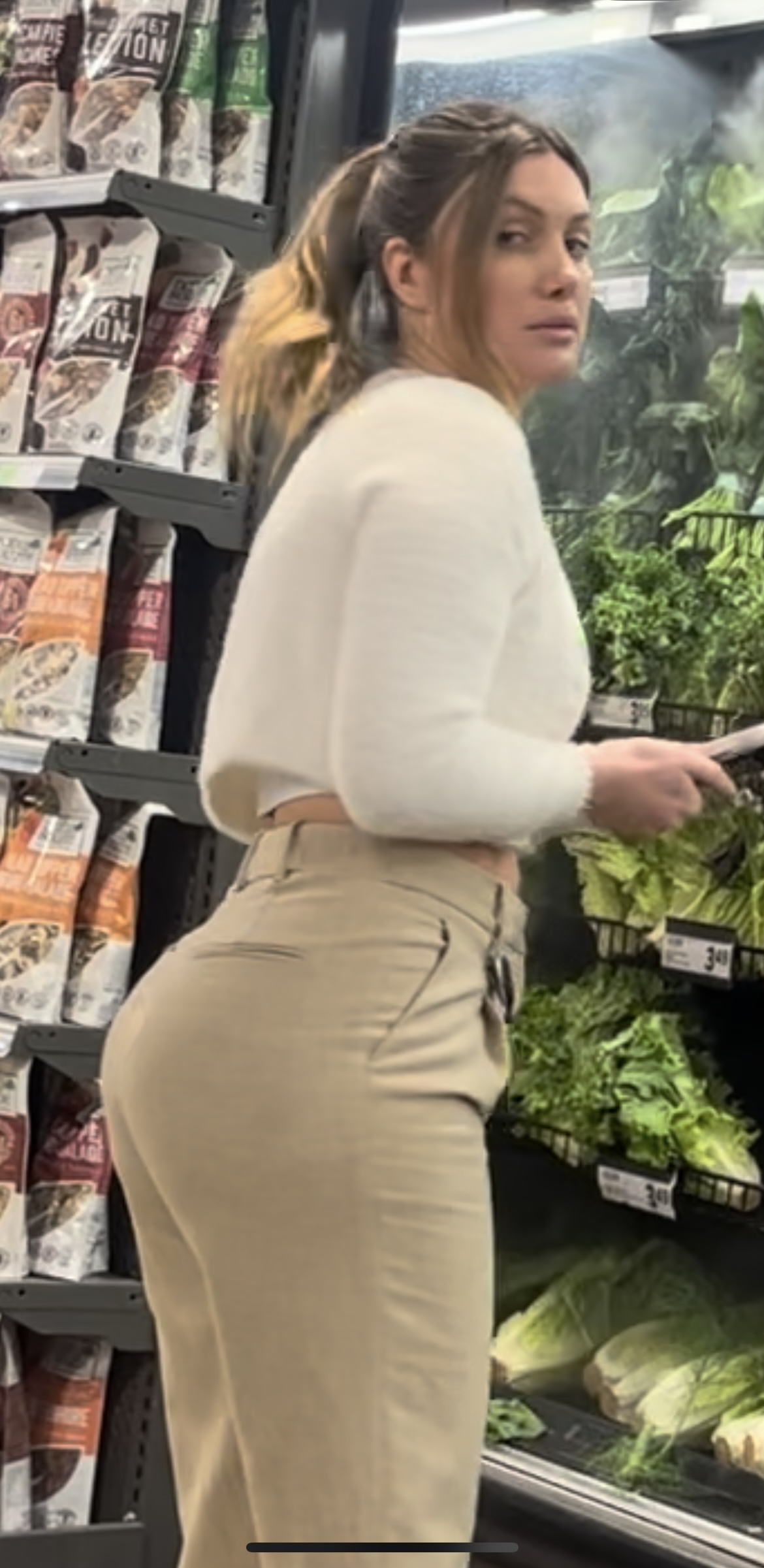 Hot blonde PAWG at the store today - Tight Jeans - Forum