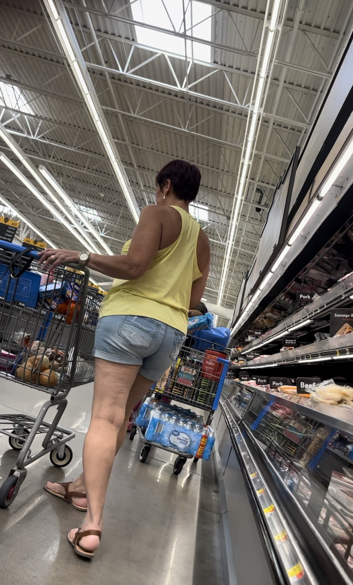 Mature Married Milf with a Phat Ass - Short Shorts & Volleyball - Forum