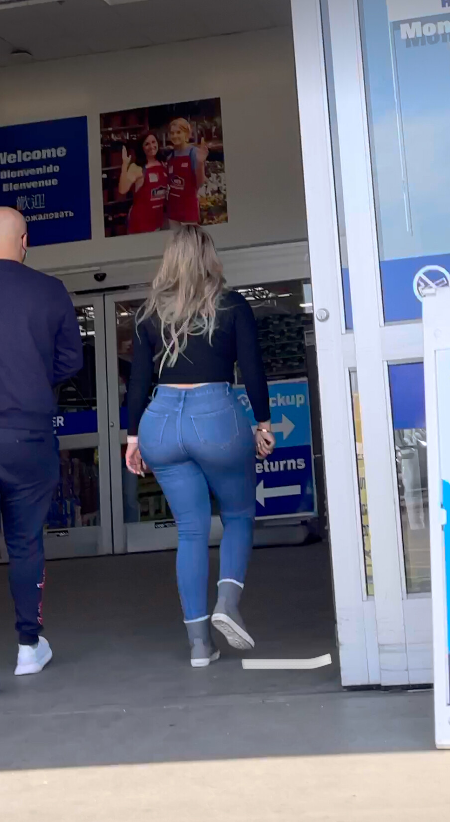 Definition of “PAWG” for future references 😉 - Tight Jeans - Forum