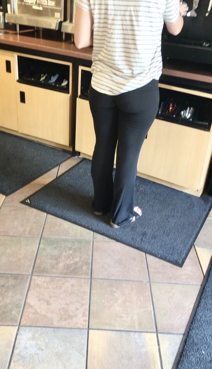 Perky pawg - Spandex, Leggings & Yoga Pants - Forum.