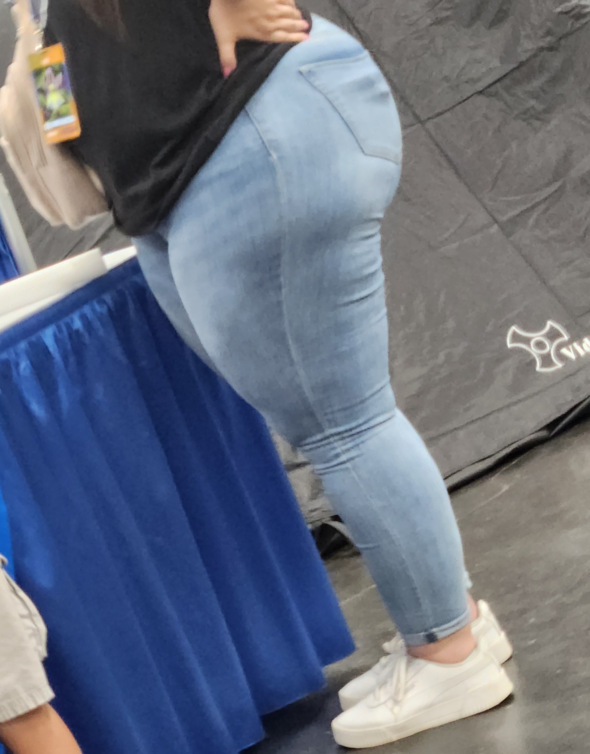 Out In The Wild 31 ( Biggest Phattest ass iv seen on a BBW) - Tight Jeans -  Forum