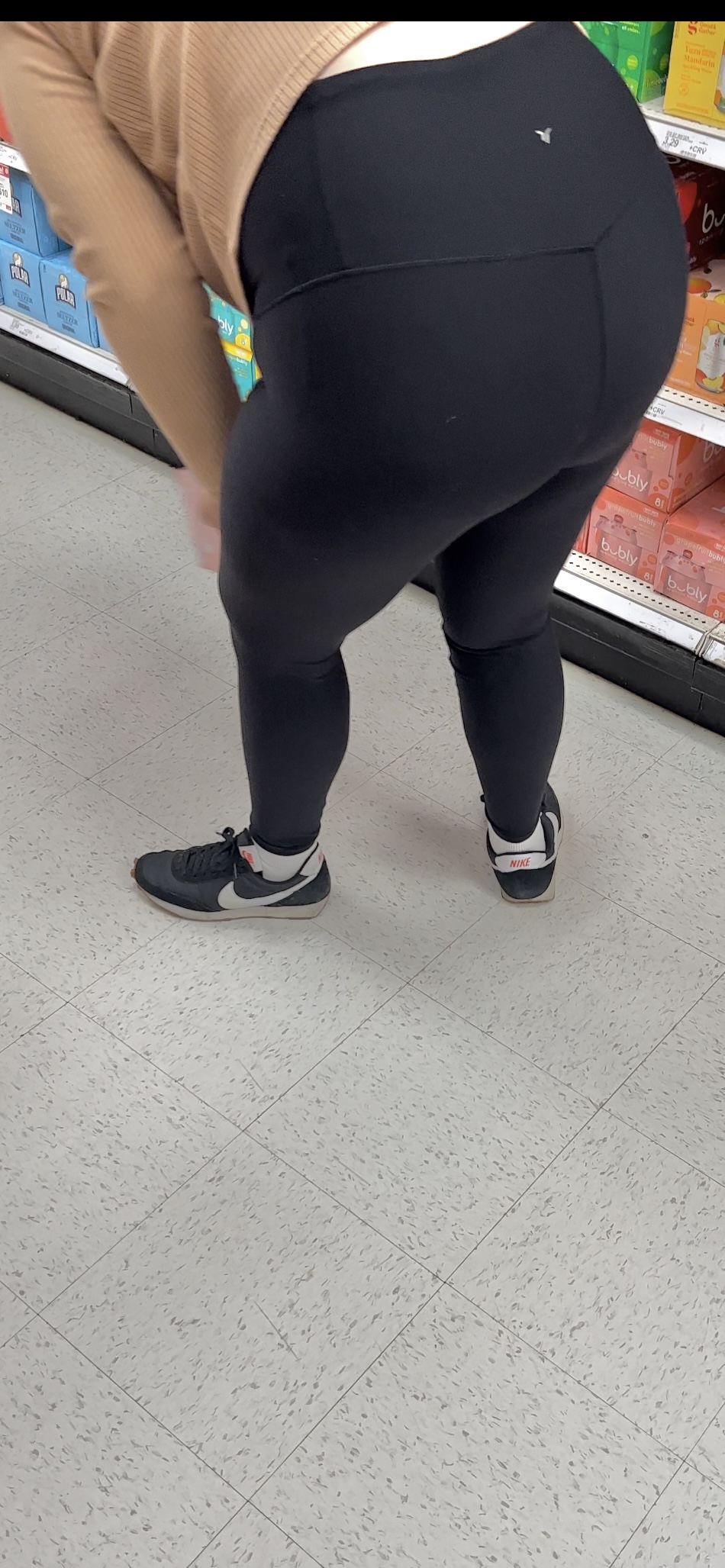 Target milf bend over black leggings VPL - Spandex, Leggings & Yoga Pants -  Forum