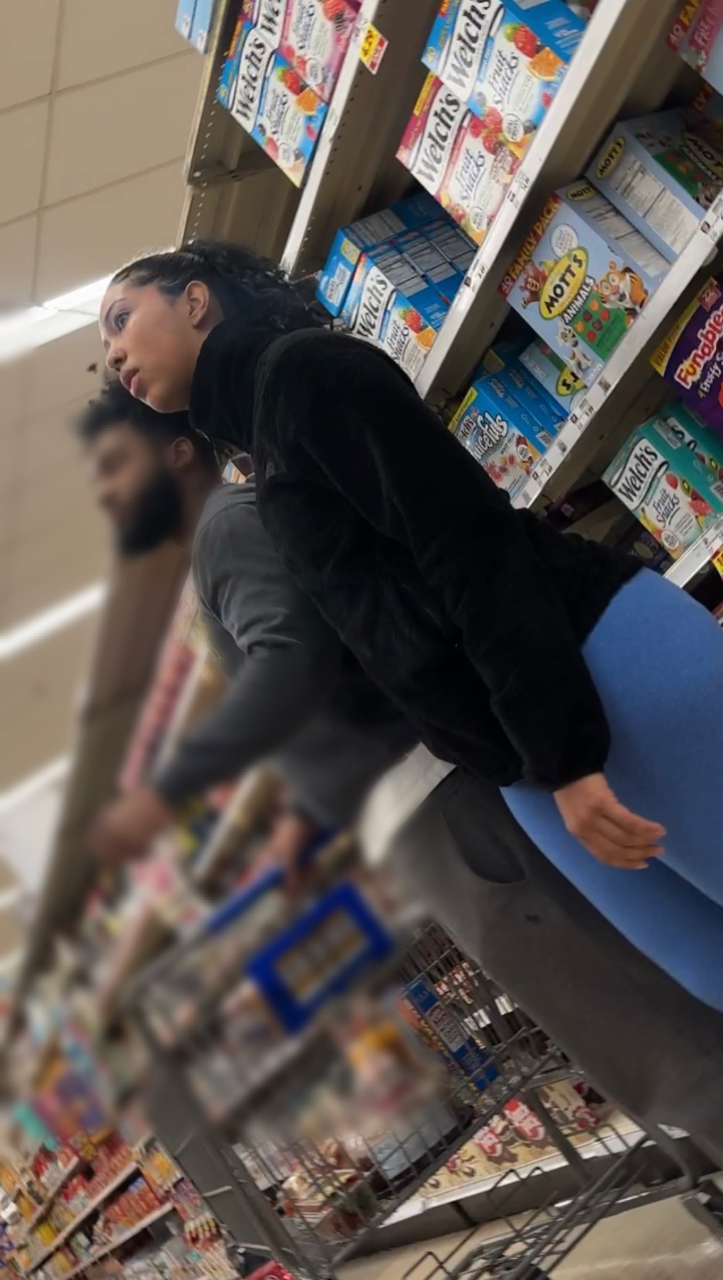 Perfect Ass In leggings At The Grocery Store 🤤🍑 had to post this again!  💦 - Forum