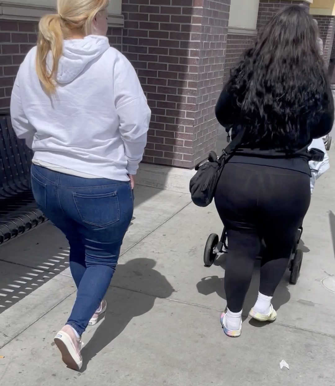 2 Thick Latina Milfs - ass - Forum