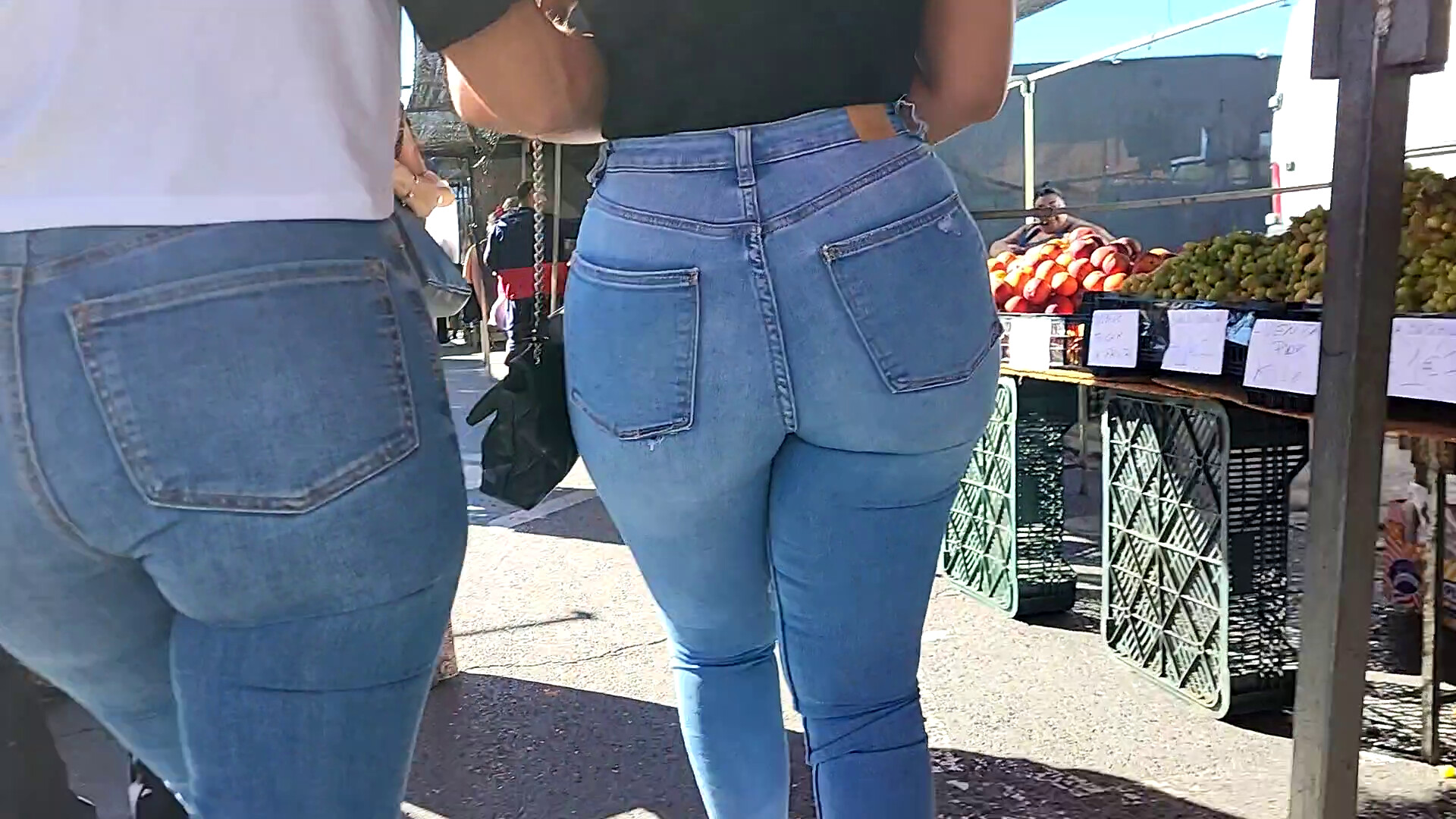 Two big asses in jeans - Tight Jeans - Forum