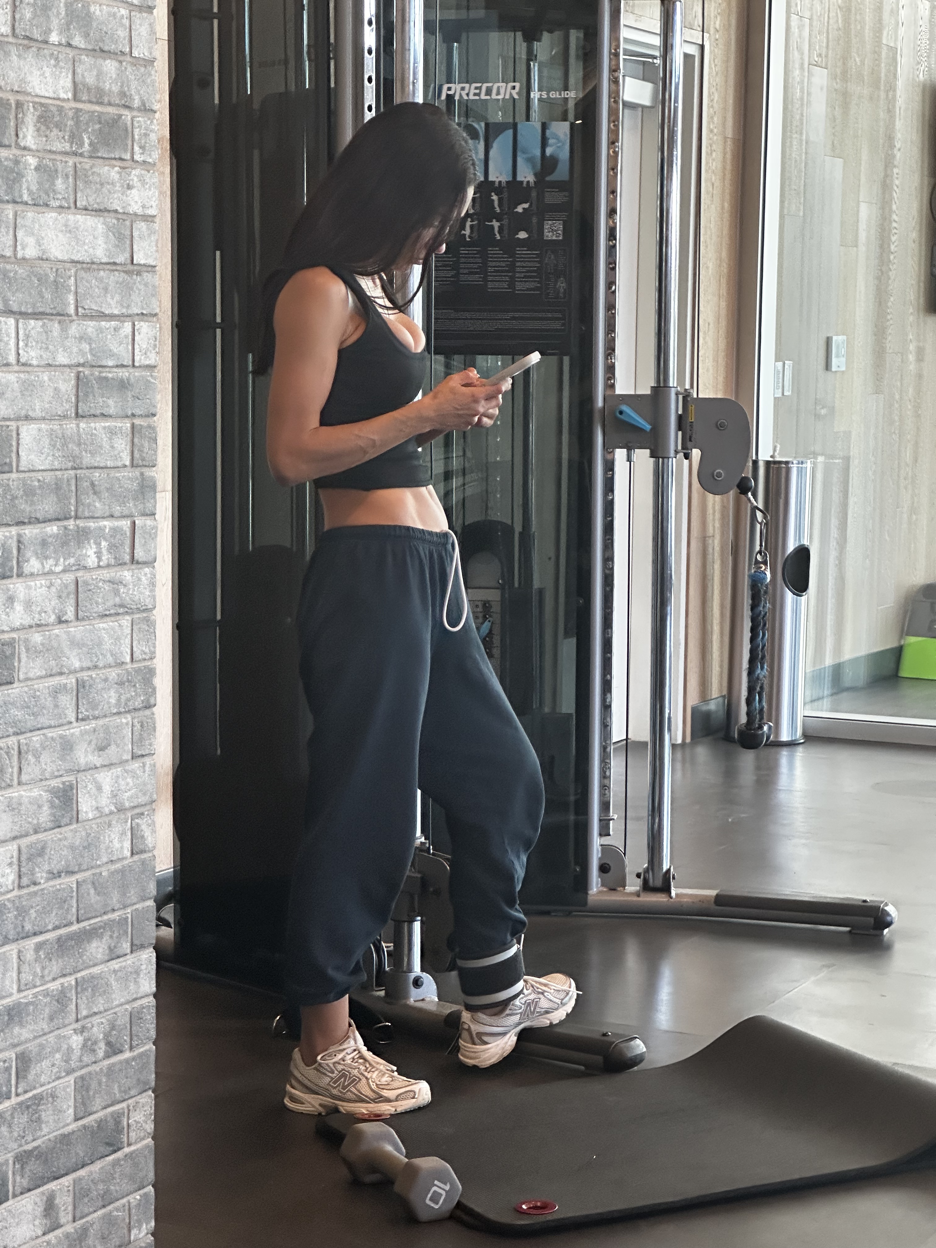 Gorgeous Tone White Girl W/ Abs Working Out (OC) - Spandex, Leggings & Yoga Pants - Forum