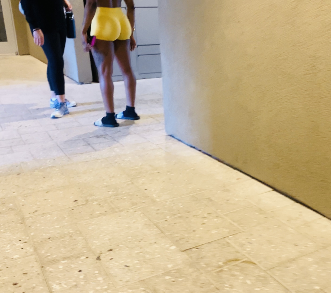 Ebony in tight yellow spandex shorts 🩳 didn’t disappoint (OC CAP ...