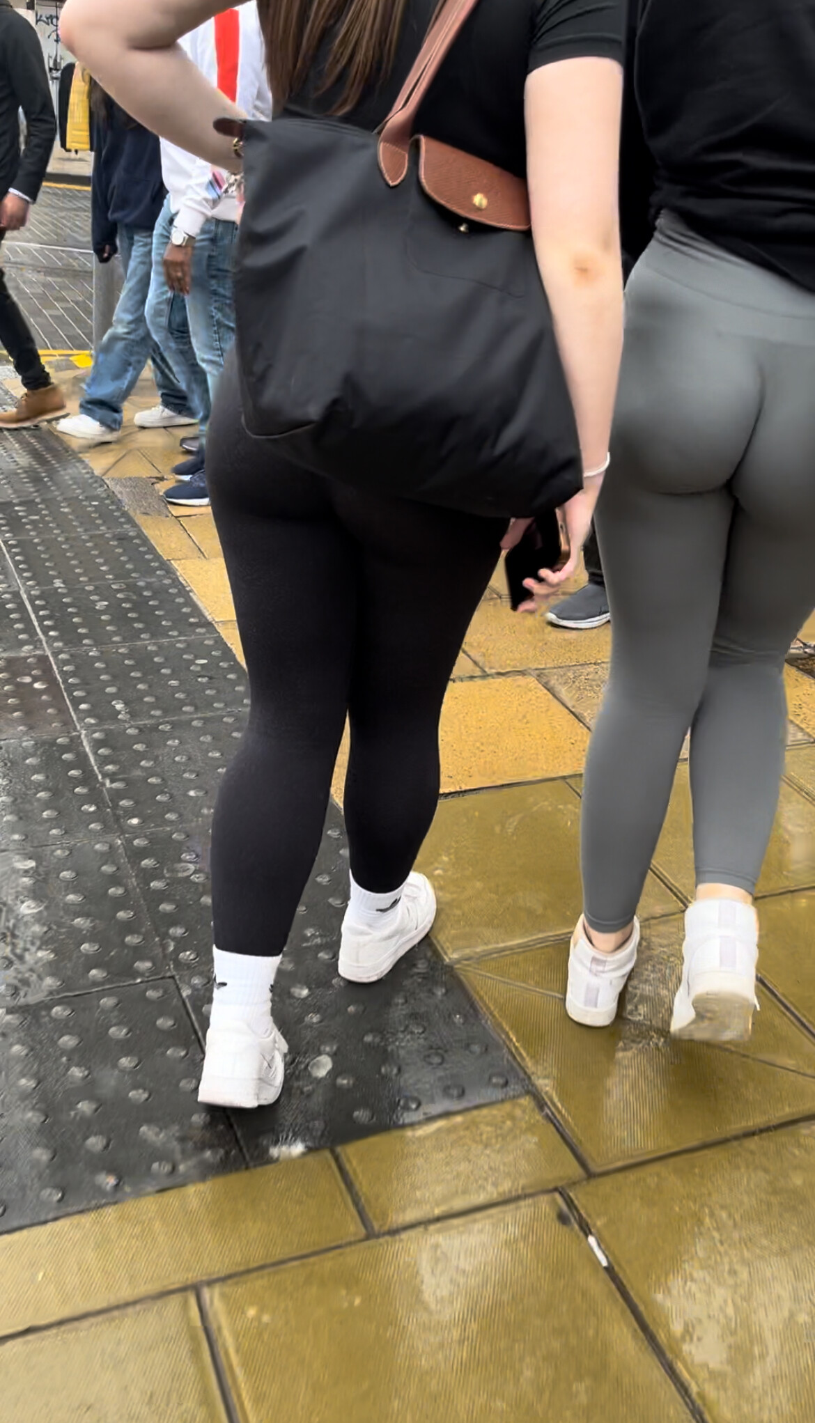 TWO FAT ASSES! Beautiful Gym Pawgs in Leggings [OC] - Spandex, Leggings & Yoga Pants - Forum