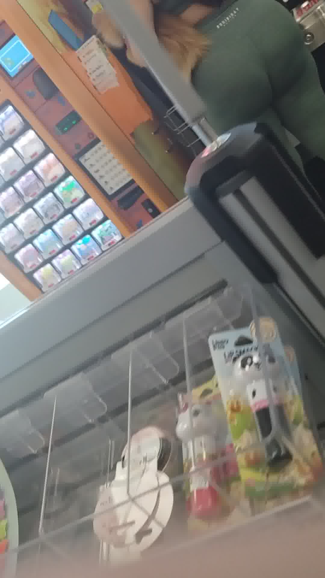 CVS Self Checkout Latina 🍑 Spandex, Leggings & Yoga Pants Forum