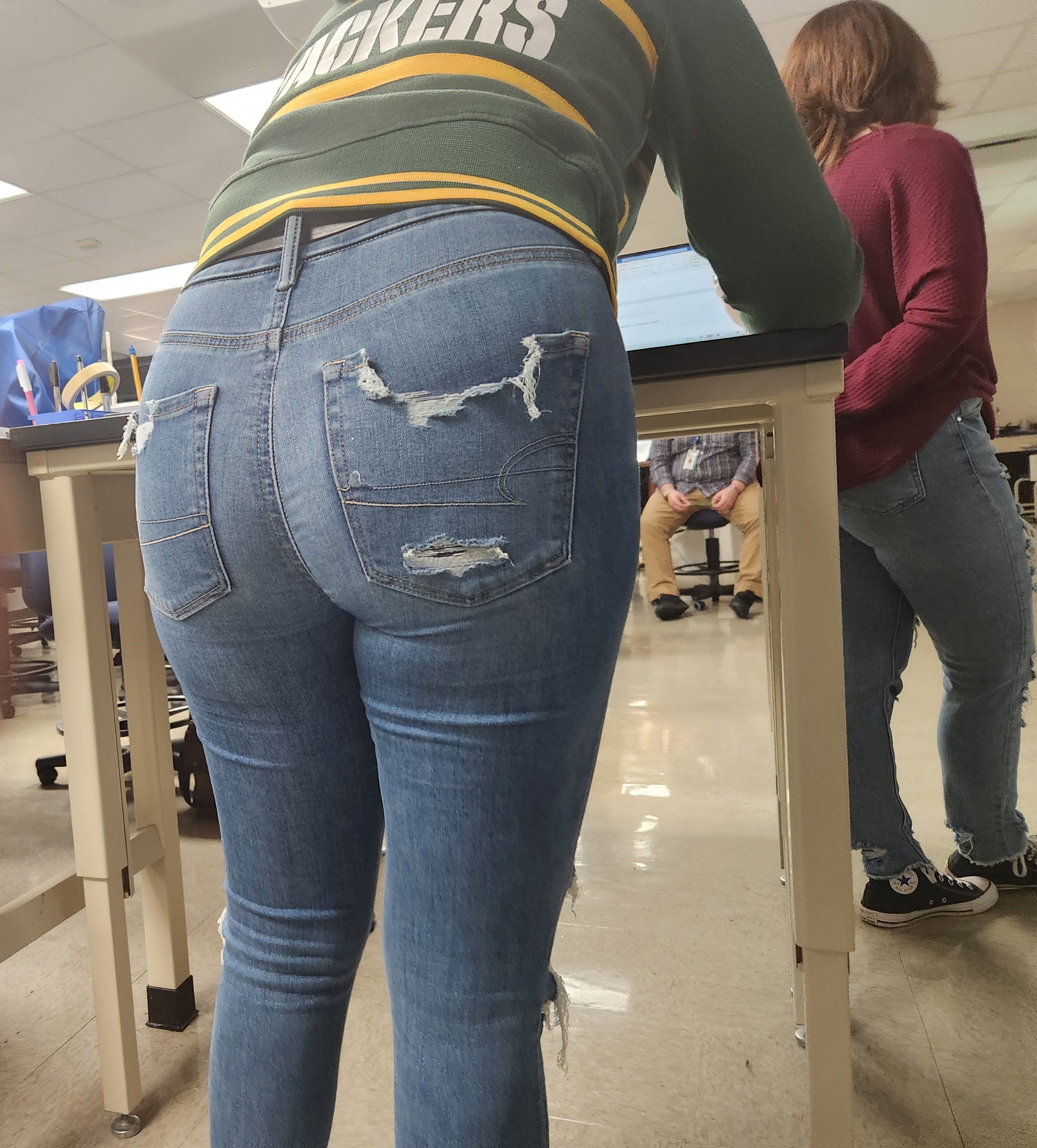 Former classmate in really tight jeans - Tight Jeans - Forum