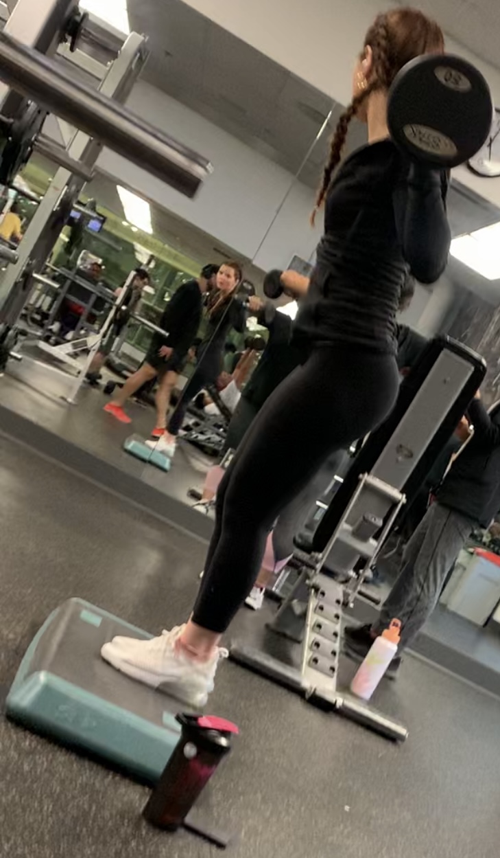 Redhead With Tight Ass Gym Spandex Leggings And Yoga Pants Forum