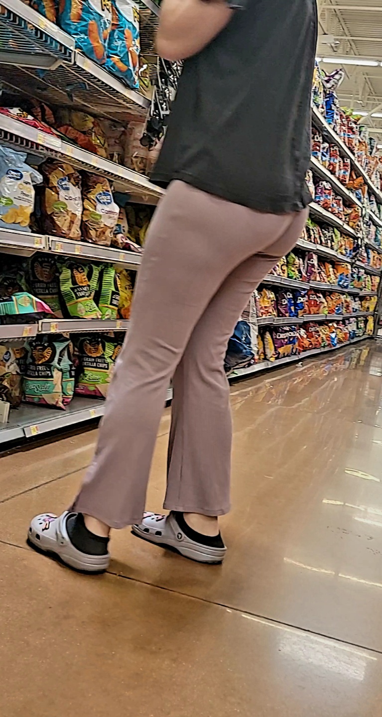 Mouthwatering latina bootcut vpl - Spandex, Leggings & Yoga Pants - Forum