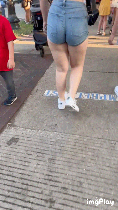 Summer means PAWG jean shorts 🔥🍑 - Short Shorts & Volleyball - Forum
