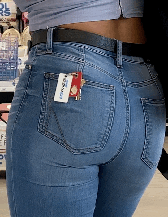 Tight body Latina in jeans Tight Jeans Forum