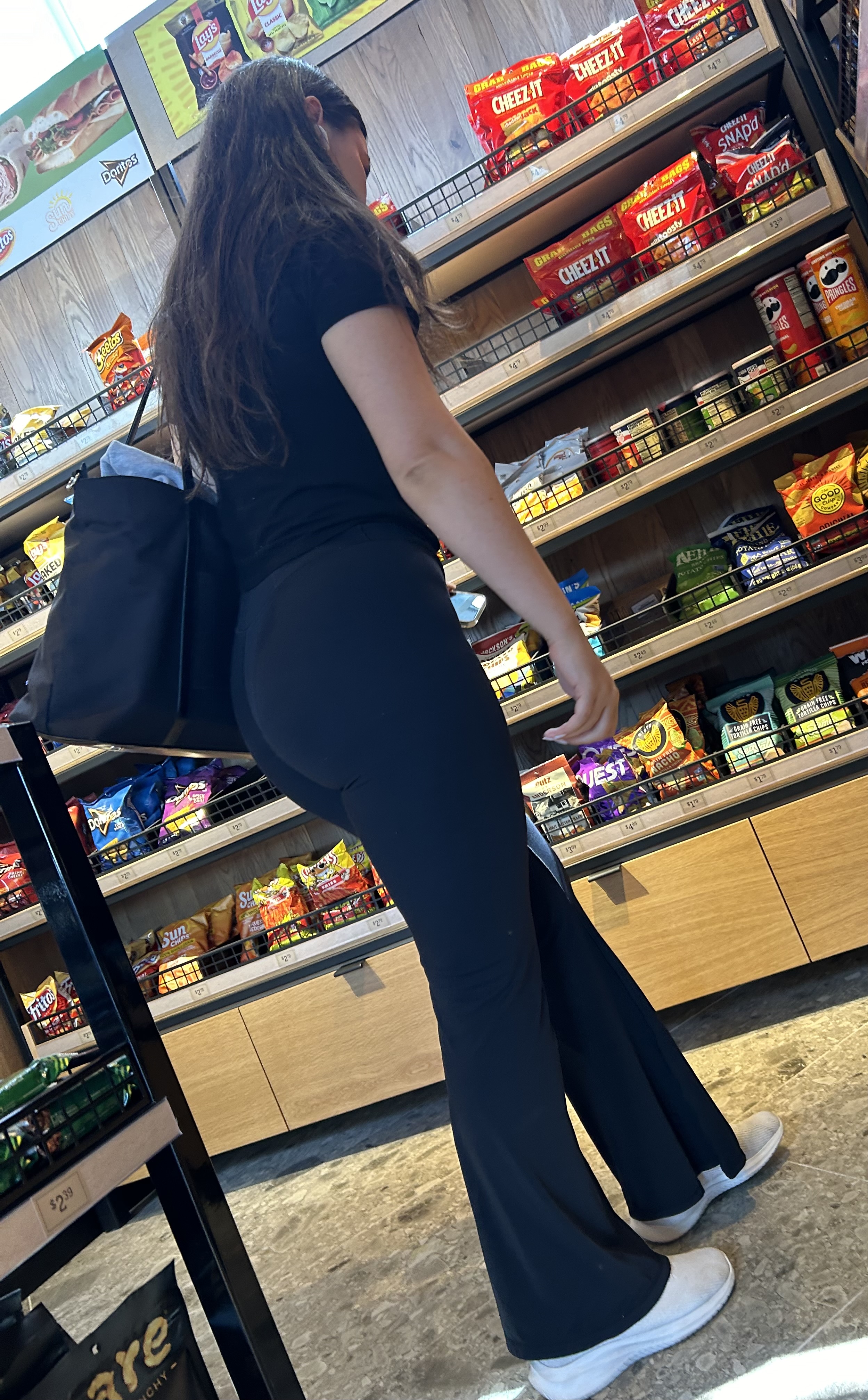 my-best-airport-pawg-so-far-oc-faceshots-gifs-spandex