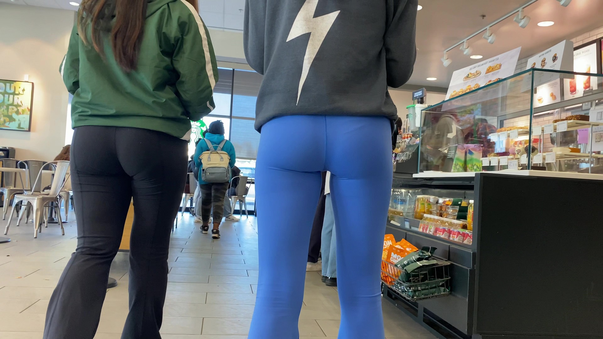 Fapwall on X: Blue Yoga Pants On Off💙 (via