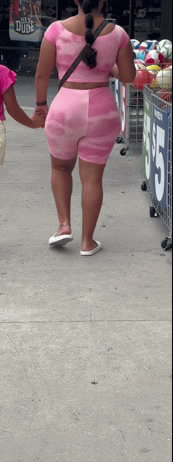 Thick ass Brazilian milf lets me cap💦 - Spandex, Leggings & Yoga Pants