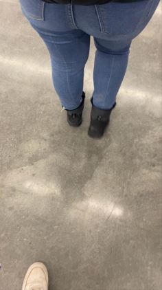 Latinas In Tight Jeans