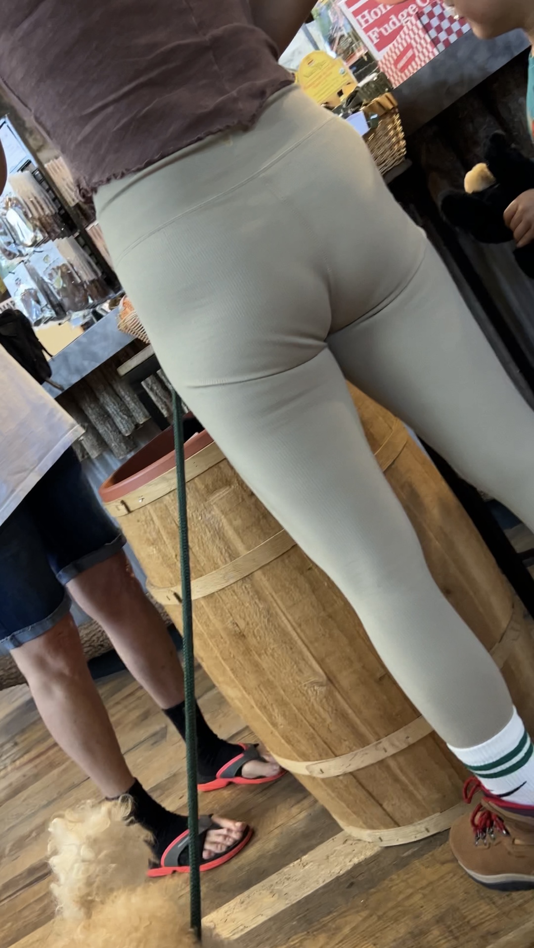 Tight ass on Asian Milf! - Spandex, Leggings & Yoga Pants - Forum