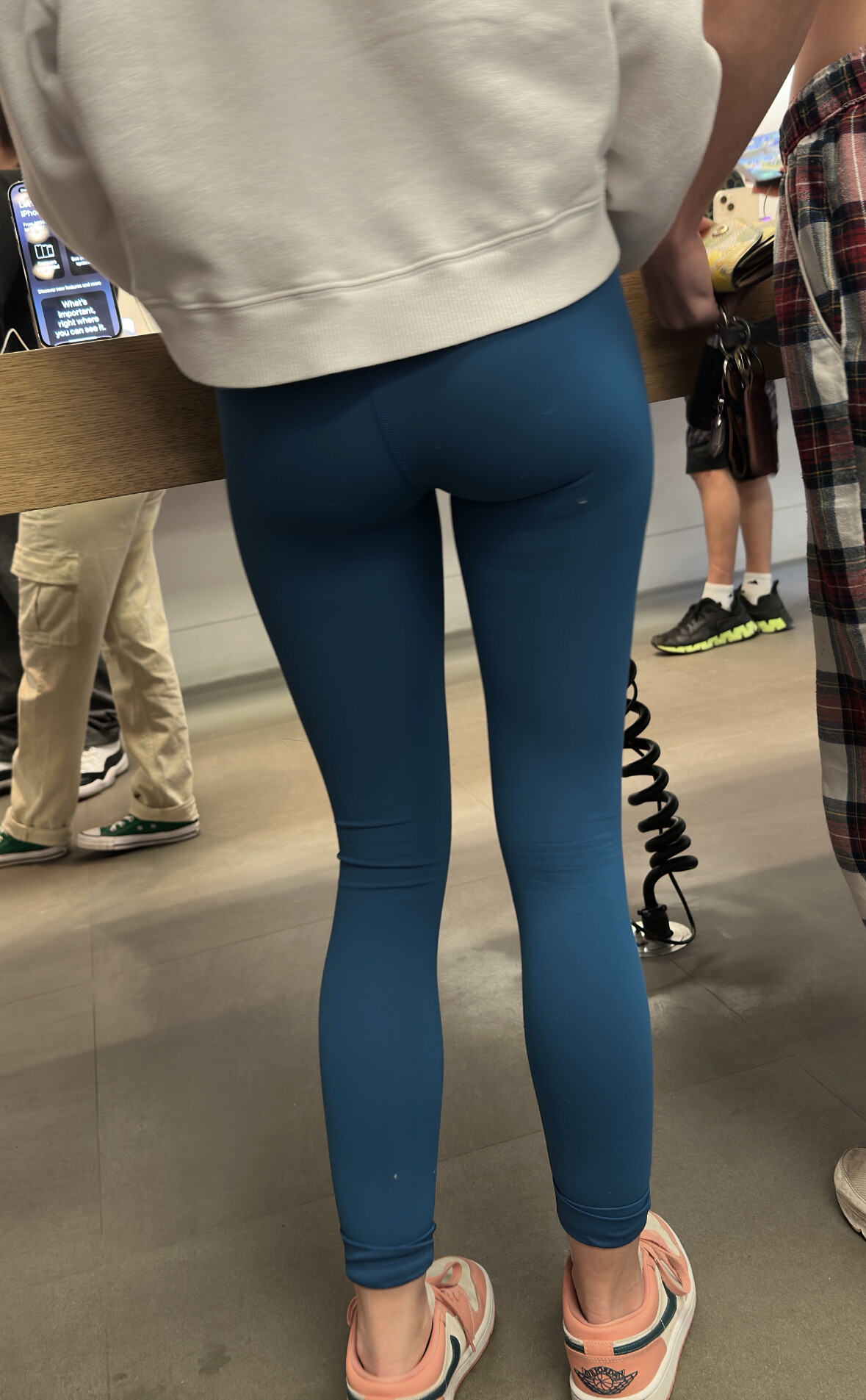 Tight And Cute College Girl In Blue Leggings Spandex Leggings And Yoga Pants Forum 2972