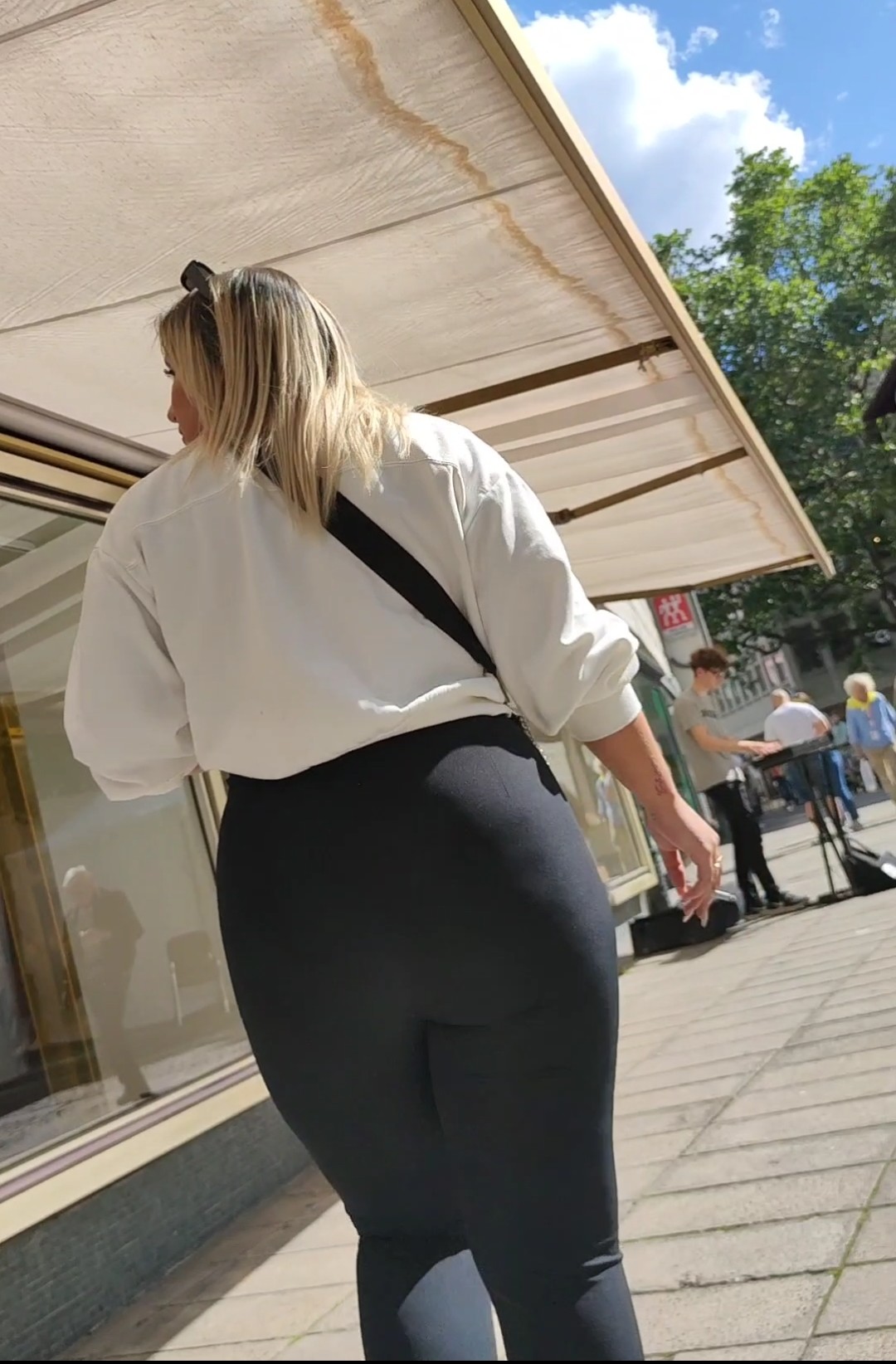 Pawg Being Told By Stranger Spandex Leggings And Yoga Pants Forum