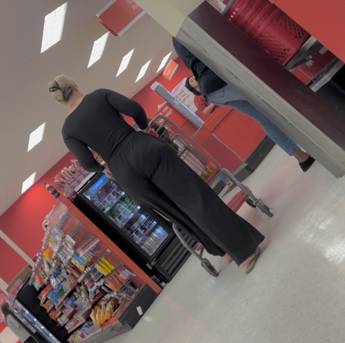 First post, pawgs one with a vpl - Spandex, Leggings & Yoga Pants - Forum